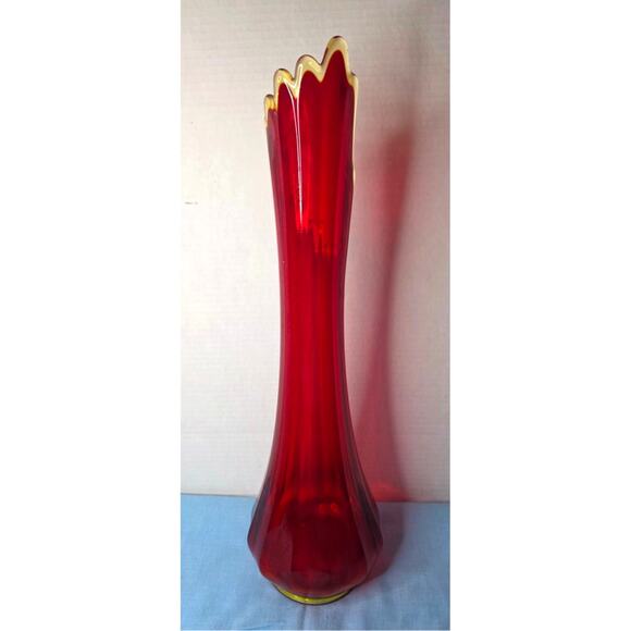 L.E. Smith Amberina Swung Vase Flame Edge Thick Faceted Base 18" MCM - M - Picture 2 of 5